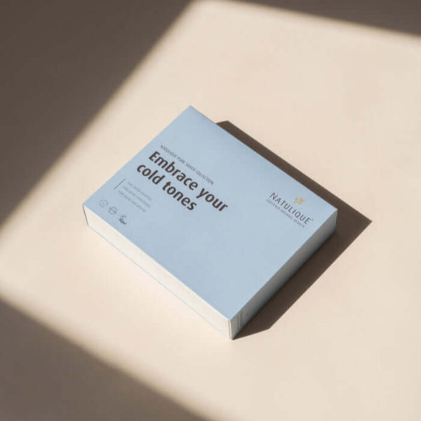 NATULIQUE ORGANIC PURE SILVER Gift Set box with text 'Embrace your cold tones', designed for maintaining cool-toned hair.